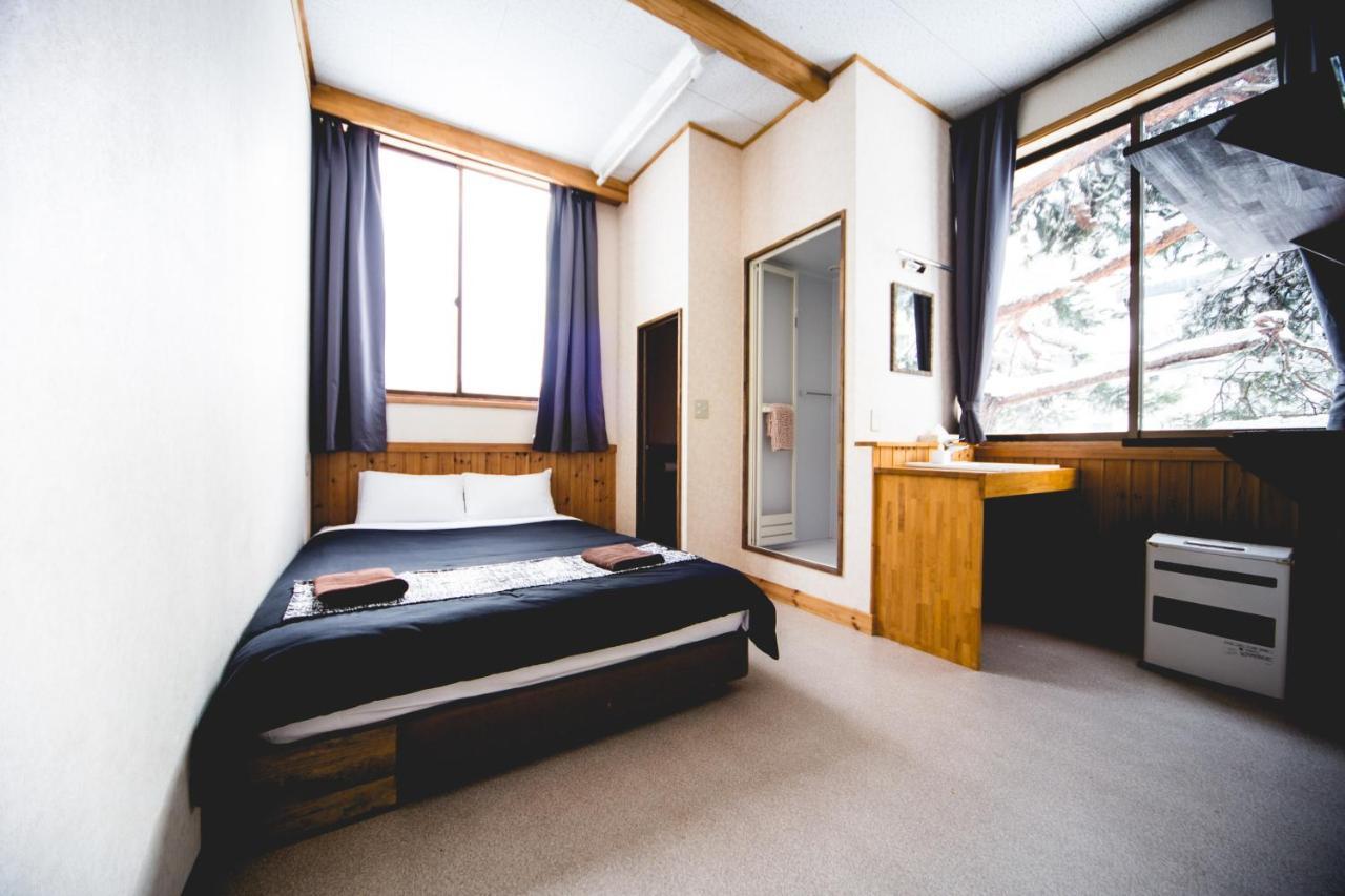 Hakuba Cortina Hostel Otari